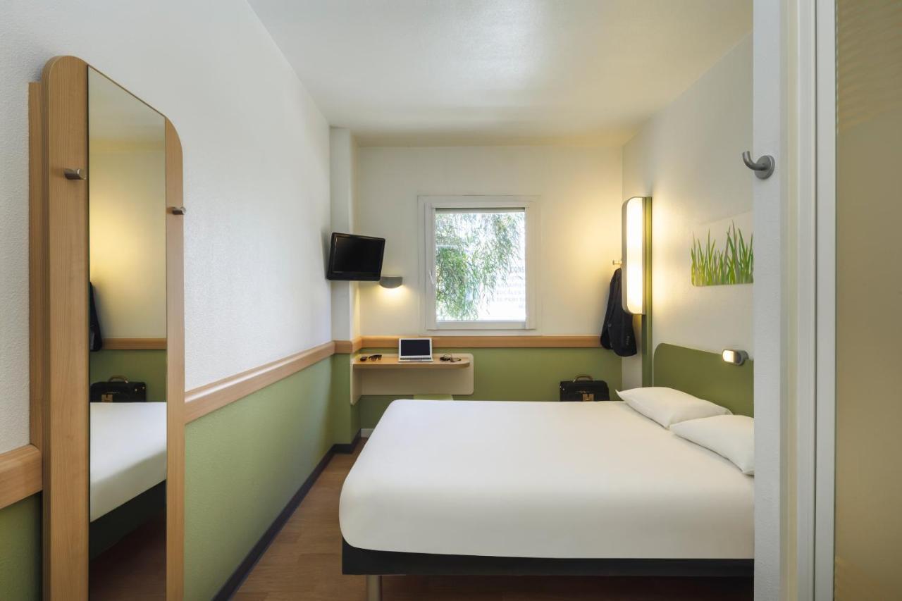 Ibis Budget Lille Ronchin - Stade Pierre Mauroy Bagian luar foto